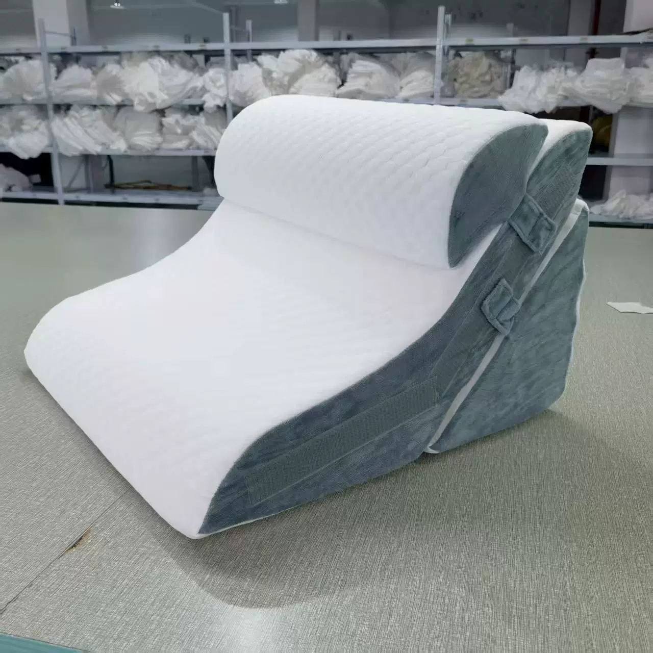 Многофункциональный набор из трех подушек-клинов для трансграничной продажи, высокоплотный поролон, изогнутая подушка