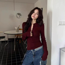 辣妹甜飒风长袖T恤女秋季2025新款修身韩版短款小个子V领正肩上衣