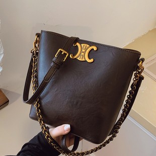 �羳���S�����ݳ�Ʒ�¿�Ů��ˮͰ������ͬ����|��ţƤ�����б��