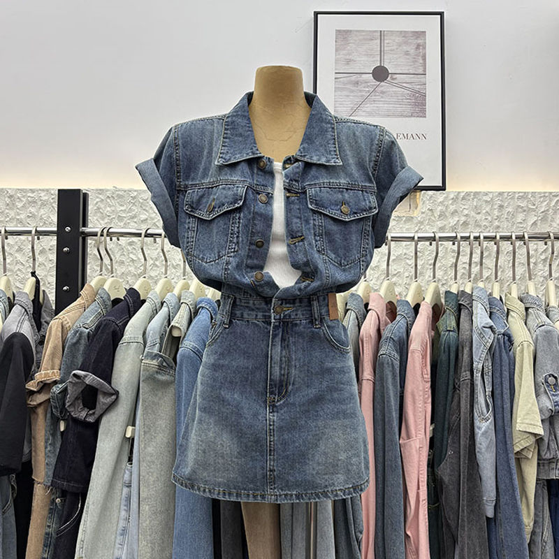 European Retro Fashion Single-Breasted Denim Dress for Women, New Summer Style, Waist-Cinching, Slimming, Elegant Bodycon Dress European Retro Fashion Single-Breasted Denim Dress for Women, New Summer Style, Waist-Cinching, Slimming, Elegant Bodycon Dress