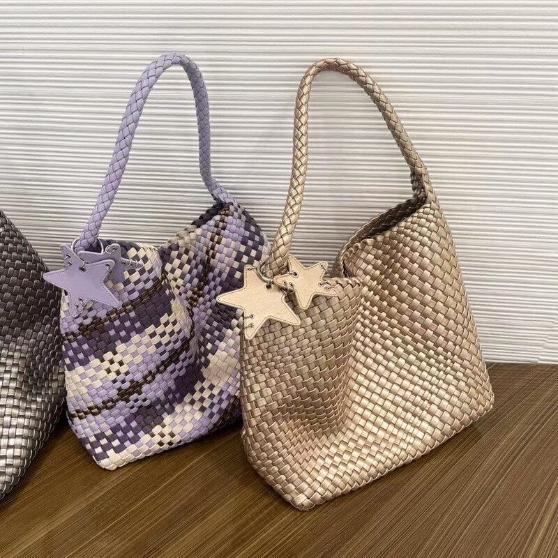 silver Champagne Color Woven Tote Bag Women's Niche Designer Gun Gun Same Large Capacity Single Shoulder Underarm Bucket Bag