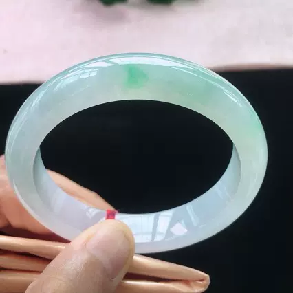 十年老店 批发真品缅甸天然翡翠手镯 高冰种飘绿翡翠平安镯带证书
