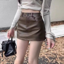 黑色百搭高腰PU皮裤裙女2024秋季新款显瘦高端轻奢短裙半身裙外穿