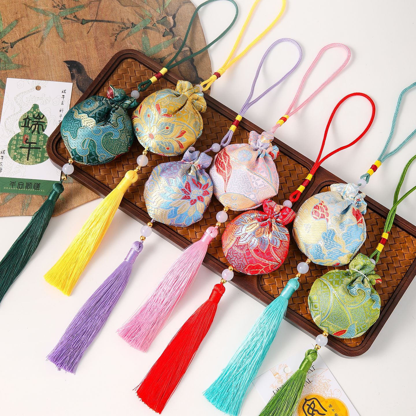 Festival del Dragón cuerdas colgantes de bendición colgantes de transporte decoración de estilo nacional pequeños regalos bolsas de incienso hechas a mano al por mayor estilo de moda nacional