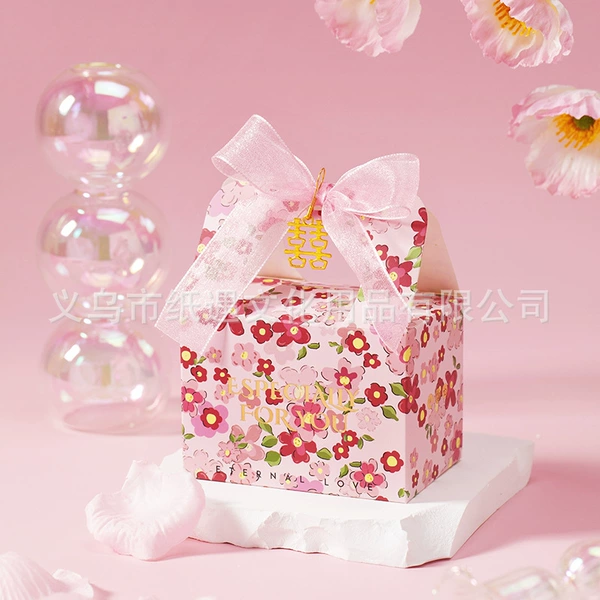 Pink floral + pink gauze + regular wedding