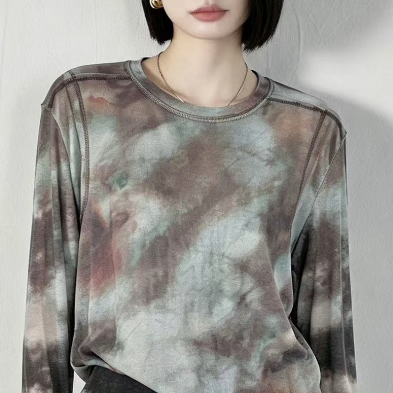 Italian HM ink-dyed tie-dye long-sleeve T-shirt, thin and slightly sheer, round-neck base shirt, relaxed fit, slimming cover-up Italian HM ink-dyed tie-dye long-sleeve T-shirt, thin and slightly sheer, round-neck base shirt, relaxed fit, slimming cover-up