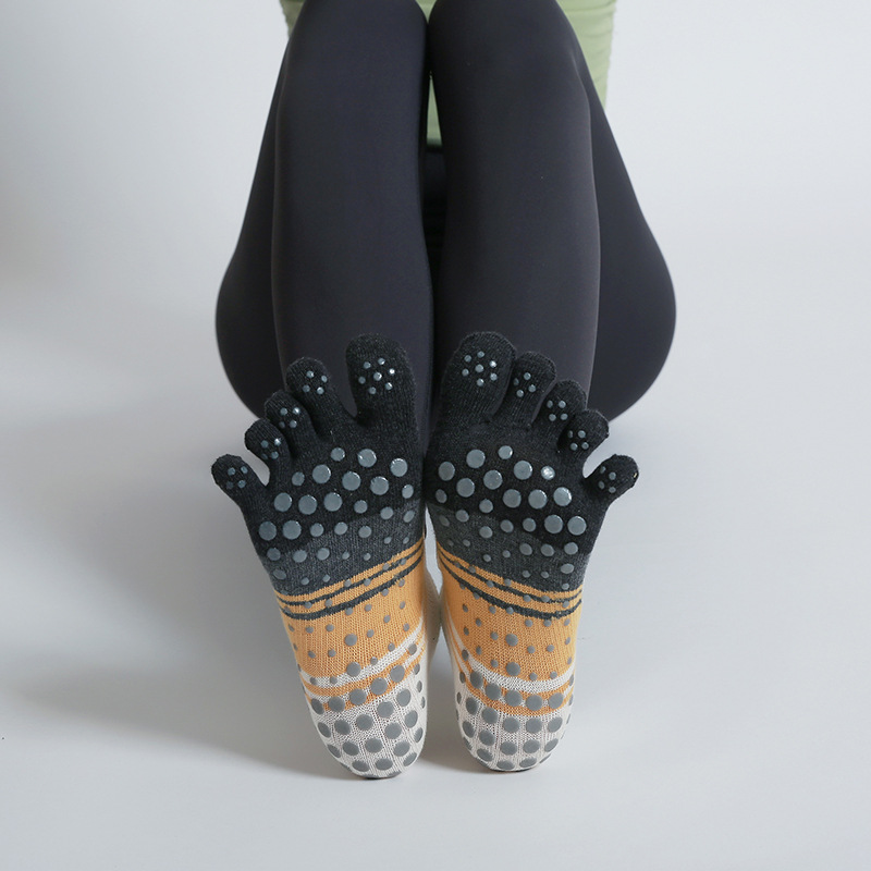Calcetines de Yoga de empeñamiento de fuga a juego de color Calcetines antideslizantes de silicona calcetines de cinco dedos calcetines deportivos Pilates calcetines de fitness de interior