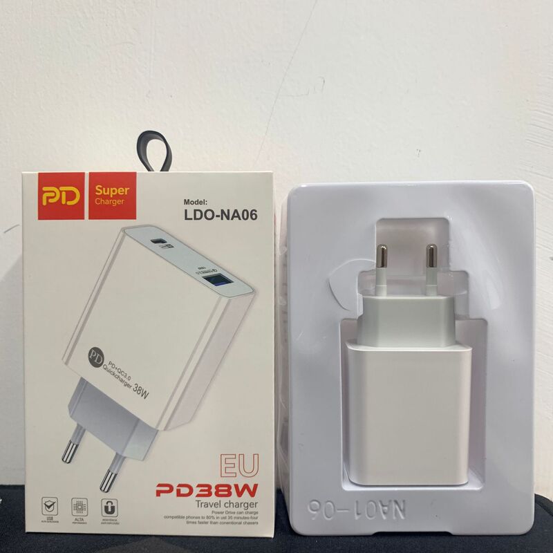 Dual Port A + C charger 18W for iphone Type-C power adapter 20W mobile phone charger