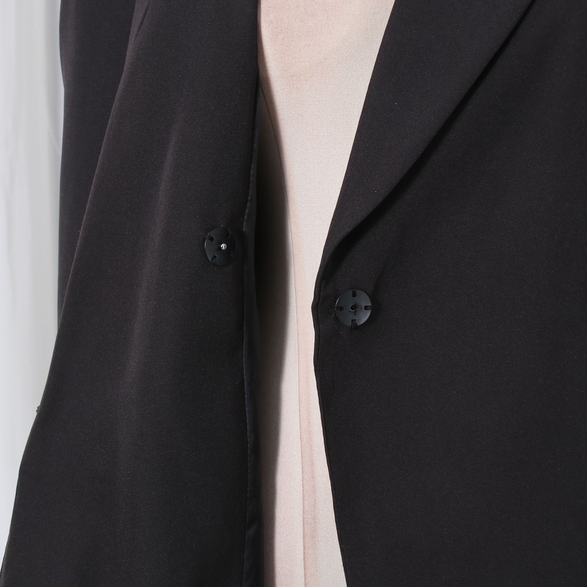 Giacca blazer elegante donna con dettagli incrociati_voghion.com
