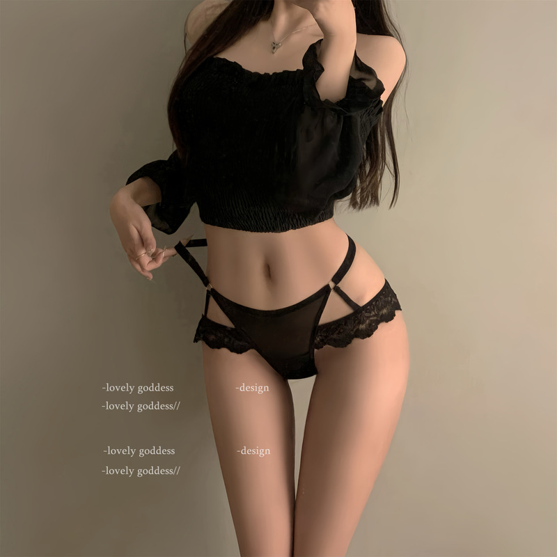 Moonlight daughter * French pure desire underwear sexy hollow thin belt low waist lace sweet girl wind T-pants women