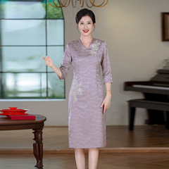 紫色V领喜婆婆婚宴装2025新款秋季结婚礼服妈妈高贵年轻平时可穿