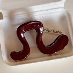 ワインレッドのたるみ感盤髪クリップサメクリップ女性高級感2025新型ヘアクリップ後頭部ヘアピン