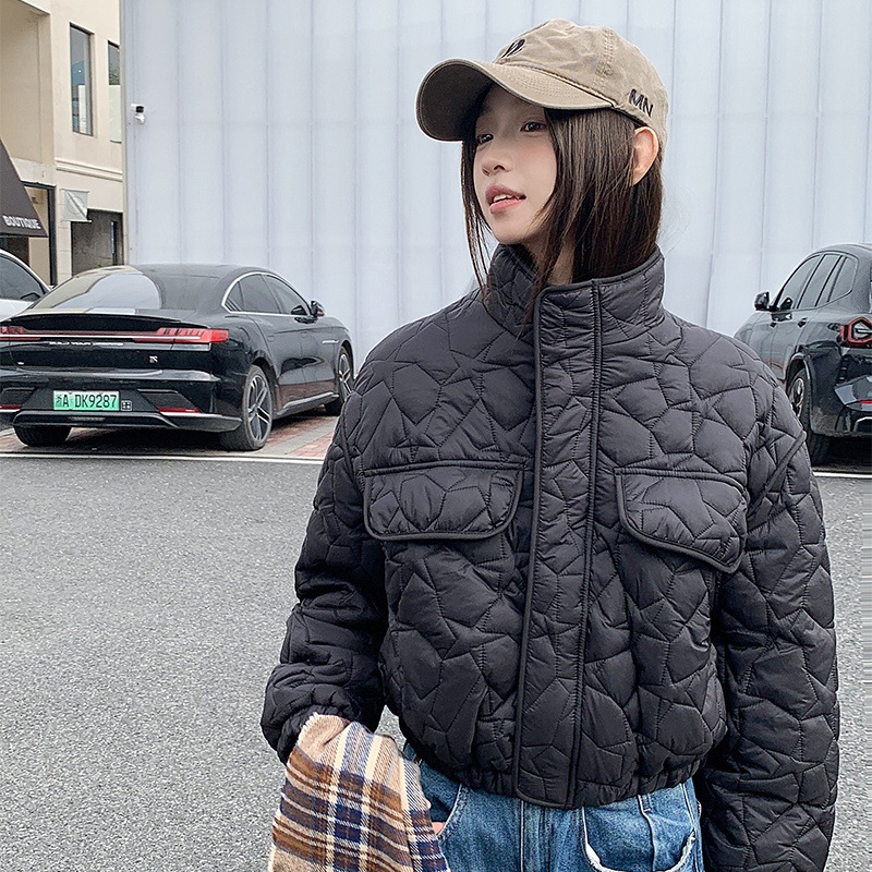 Coreano pequeño diseño de reducción de la sensación de cintura corta corta de algodón suelto de cuello alto chaqueta de manga larga para mujeres