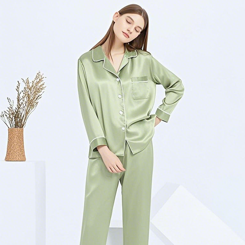 ギフト推奨蝶刺繍シルクパジャマ女性用 100% マルベリーシルク春夏高級ホームウェアレディース 2 点セット