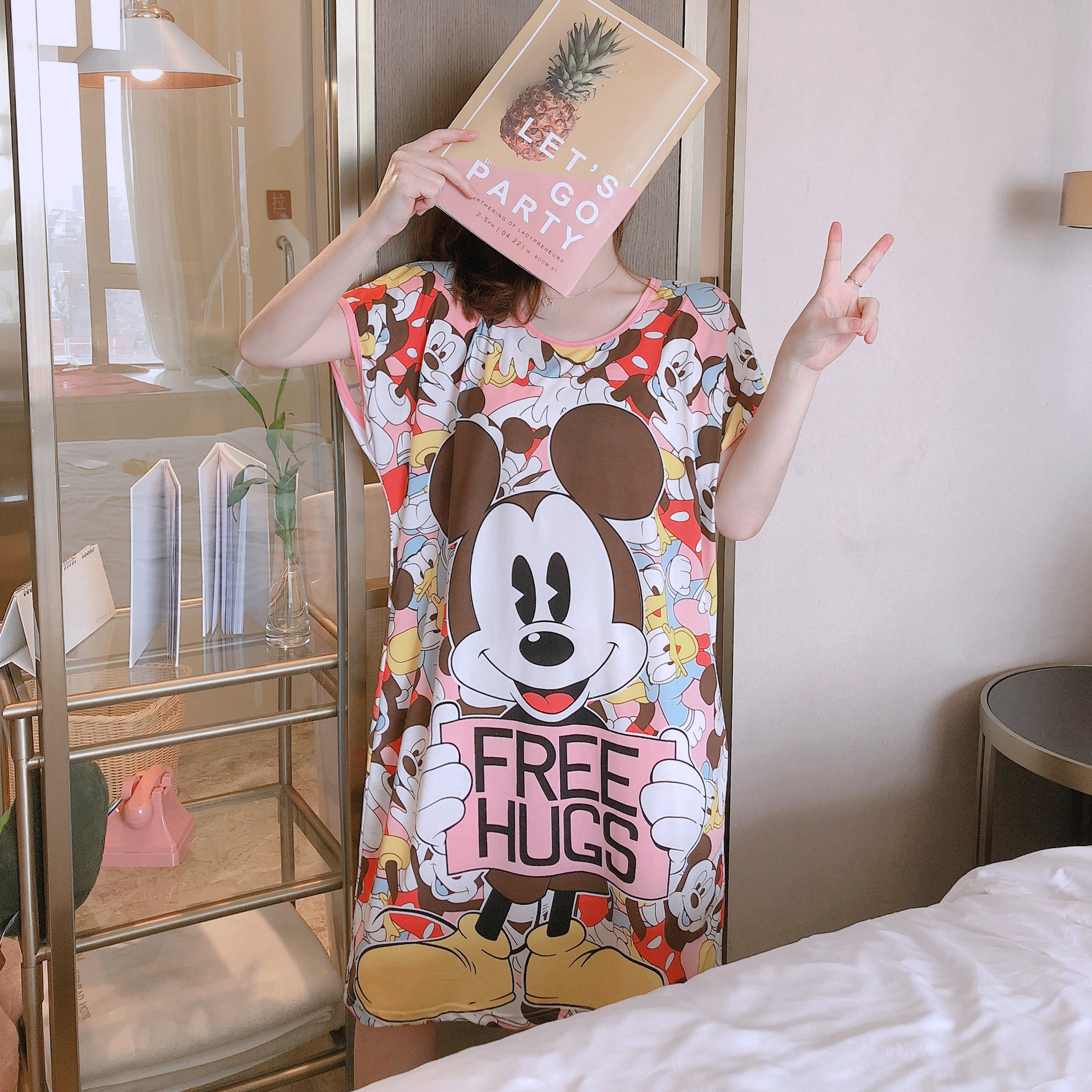 Sudeste asiático barato camisón flojo de las mujeres más tamaño Delgado verano dibujos animados manga corta pijamas inicio desgaste camisón puesto