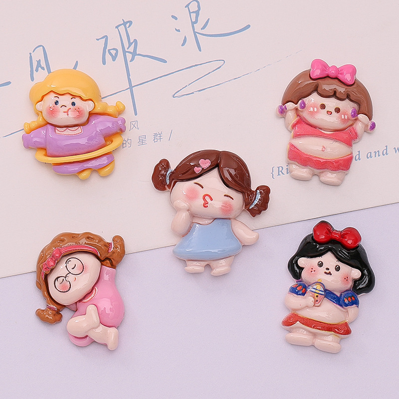 Venta directa de fábrica linda chica resina accesorios bailando chica crema pegamento DIY teléfono caso accesorios para el cabello material al por mayor