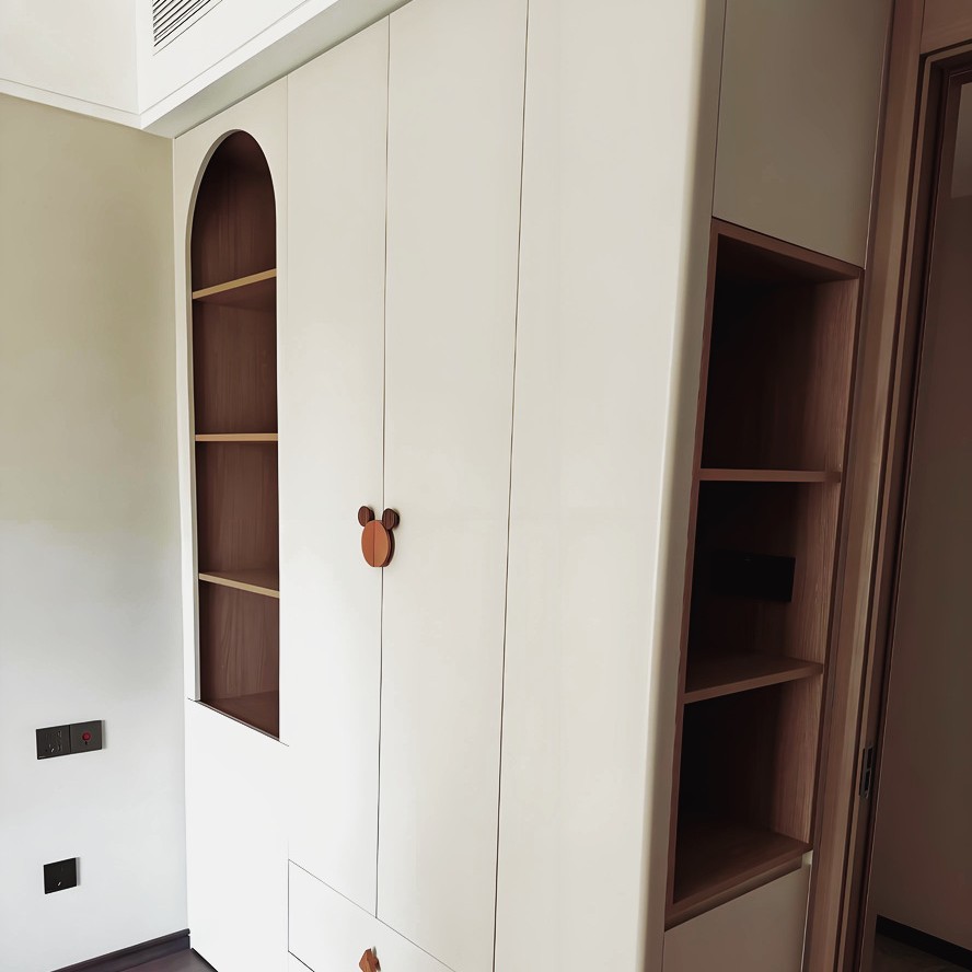 工厂实木原木风客厅大容量家用储物柜 实木置挂衣柜轻奢