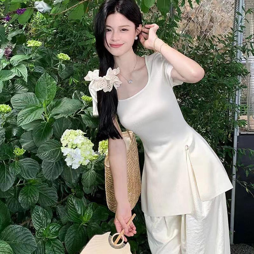 Large Size Fat Girl French Short Sleeve T-Shirt Women Summer New Design Fitted Concealer Trend Square Collar Top