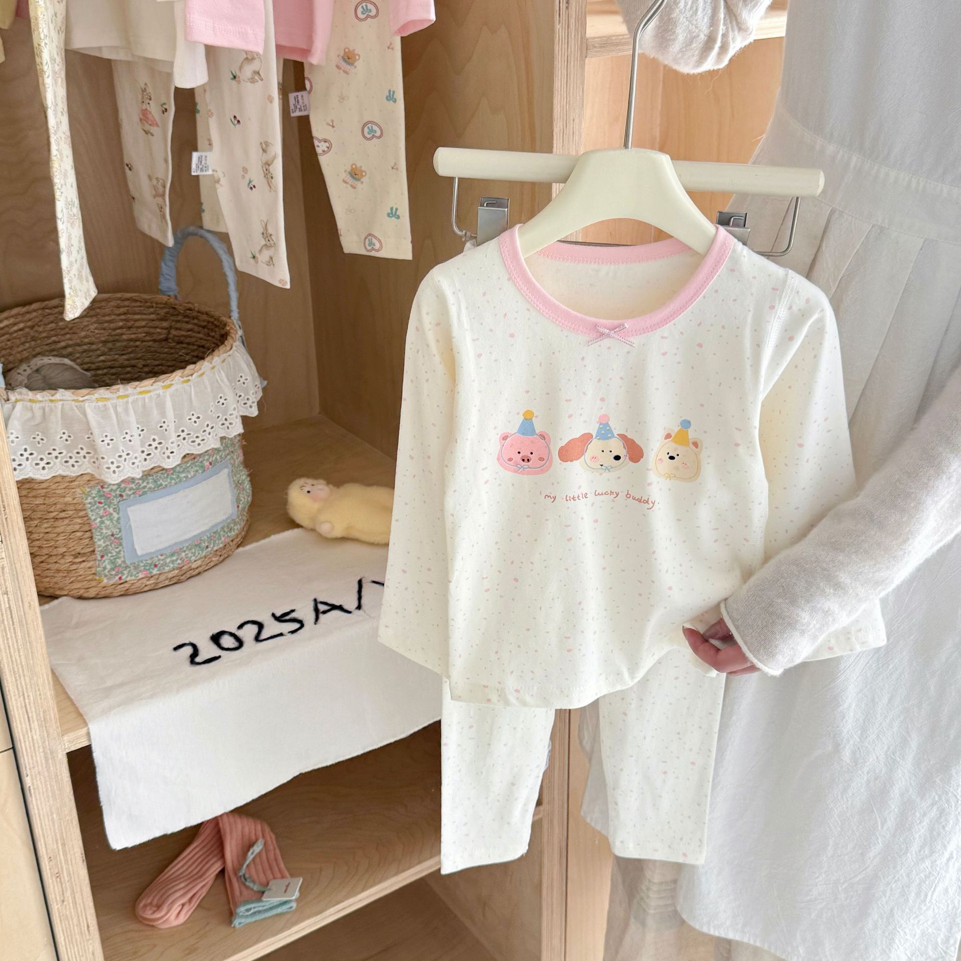 [personalizada] pijamas infantiles niñas primavera y otoño manga larga set de dibujos animados para mujeres bebés chaqueta de otoño pantalones de otoño ropa para el hogar