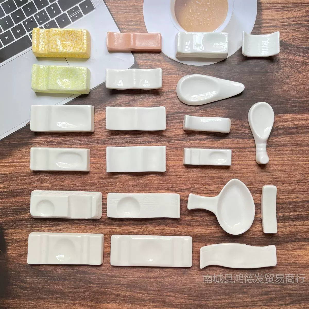 10 чисто белых керамических подставок для палочек для еды, подставки для палочек для еды, маленькие подставки для палочек для еды в японском стиле