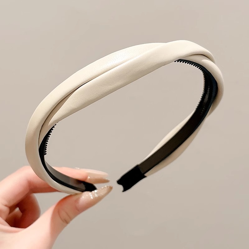 Cerebral alto trenzado banda de cabello mujer 2025 nuevo lavar la cara banda de cabeza dientes antideslizante presión tarjeta de cabello simple cabello tocado