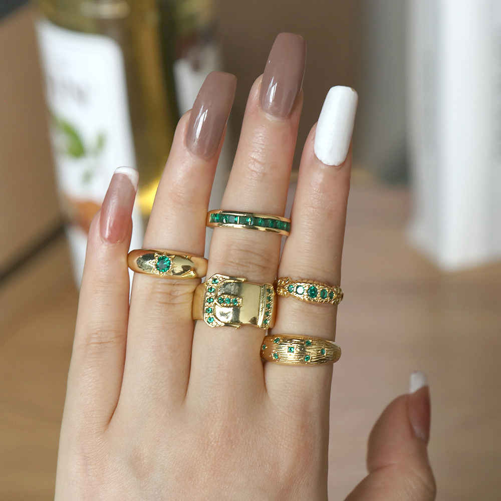 Fashion Retro Micro-Inlaid Green Zircon Open-End Gold-Plated Ring