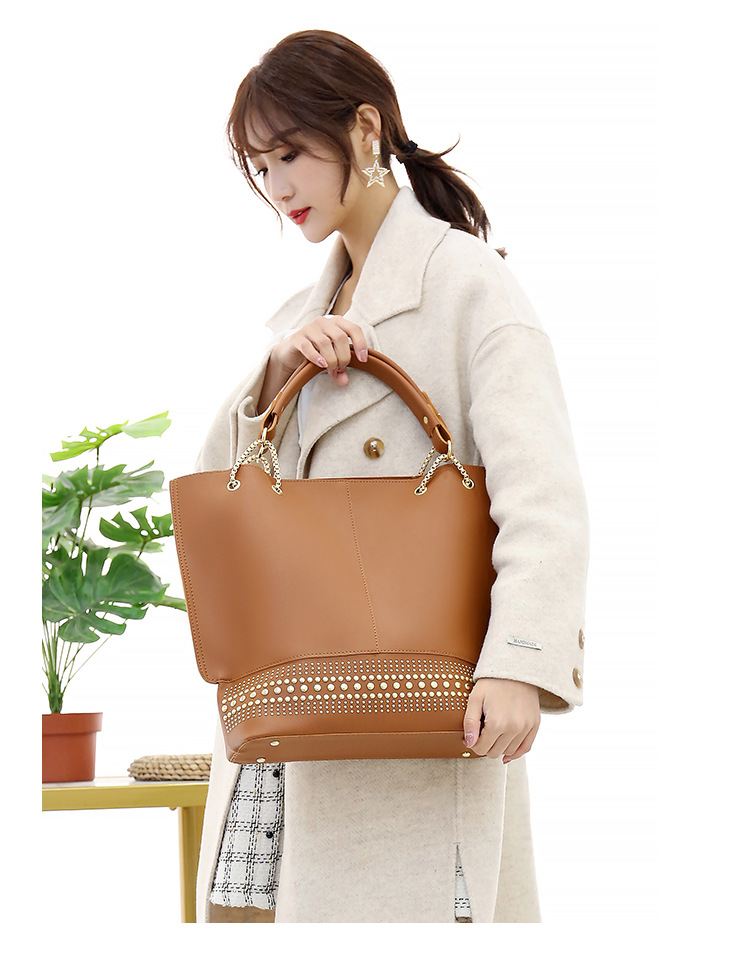 New 2024 foreign trade mother-daughter bag three-piece set, European and American fashion single-shoulder crossbody bag, versatile rivet hand-held large bag undefined