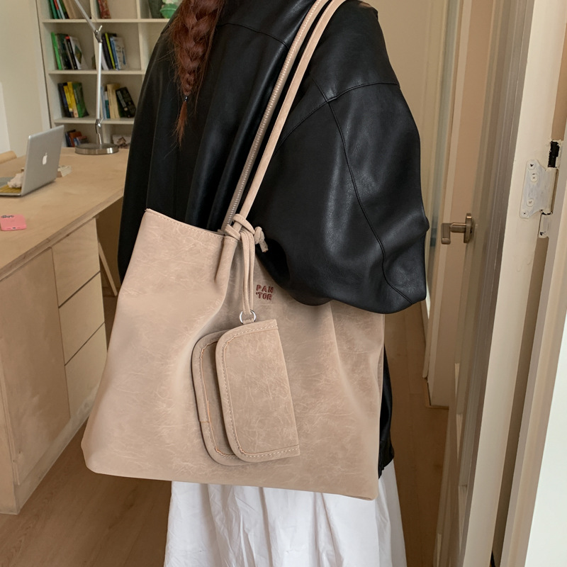 Frosted Soft Leather Tote Bag for Women 2025 Autumn and Winter New High-End Retro Versatile Shoulder Bag Commuter Handbag