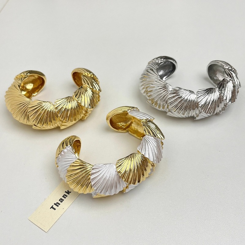 杨树林重工镀金凹凸纹理感海洋贝壳系列开口手镯女小众高级感手环|undefined