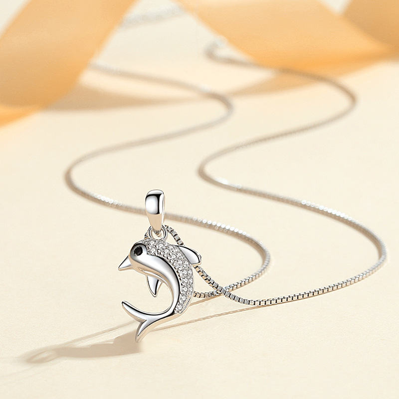 Nueva Luz de lujo nicho diseño sentido ins simple collar de temperamento S925 plata esterlina delfín colgante cadena clavícula femenina