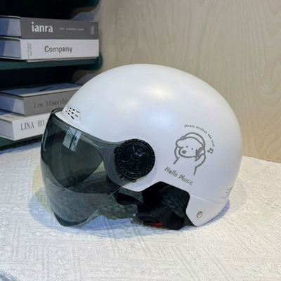 Motosiklet kaskı (dəbilqə) — for men, cute adult half helmet - huiqi-matte-white-music-bear-flash-sale-deal-adjustable-short-lens-sun-visor-grab-a-deal