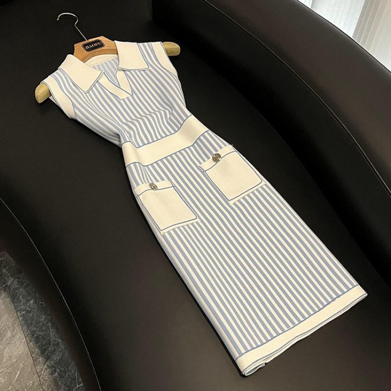 Summer fitted knitted dress sleevless