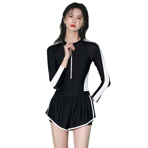 2024 Sports style one-piece swimsuit for female students, conservative long-sleeved belly-covering, slim boxer briefs, small-breasted hot spring swimsuit