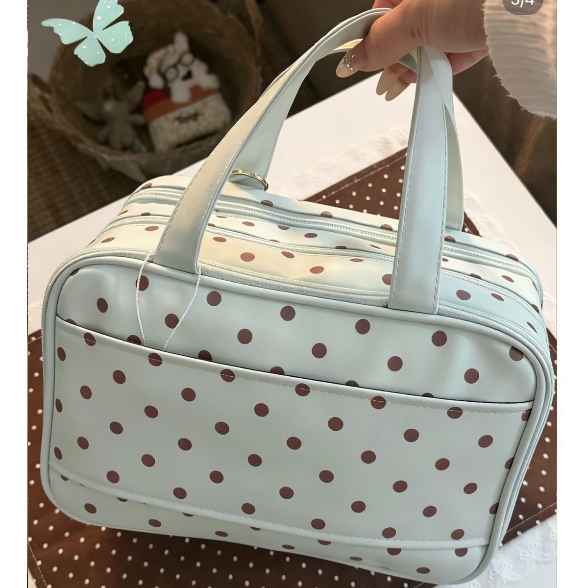 Korean niche PU leather polka dot handbag makeup bag, portable for travel, partitioned large-capacity storage bag, waterproof toiletry bag