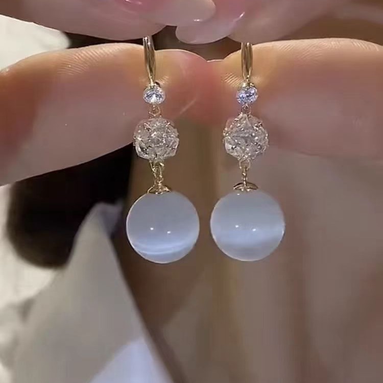 Long sophisticated fashionable trend elegant retro earrings with…