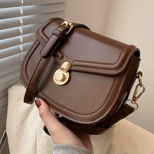 �r�аٴ�С����Ů2024�¿�W�t���μ���ļ��͹�б����R����