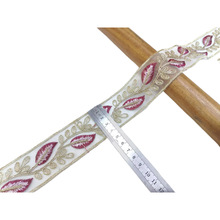 4.5CM 欧根纱蕾丝新品民族风刺绣骨绳骨绣花边 亮片绣花服装衣领