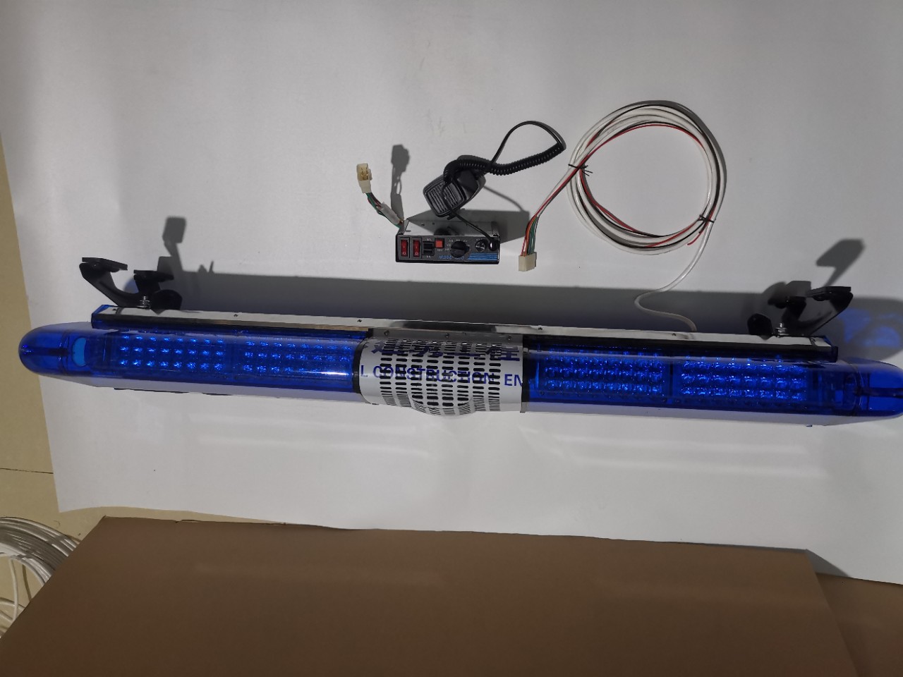 Ambulance emergency rescue vehicle long row warning light LED roof
