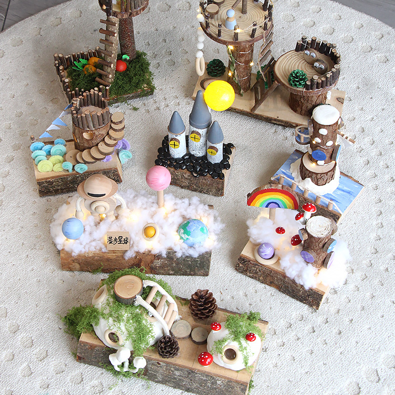 Nueva casa de madera artesanal de bricolaje paquete de material de bricolaje jardín de infantes rompecabezas luminoso regalo de Navidad decoración al por mayor