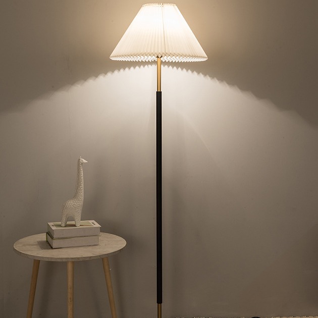 复古落地灯ins风少女卧室客厅书房床头北欧酒店宾馆客房落地灯|ms