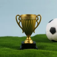 Пластиковый искусственный трофей чемпионов Кубок мира по футболу, украшение для торта, мини-золотой трофей, модель украшений