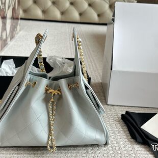 Retro small bucket with diamond pattern, capacious one-shoulder bag, drawstring