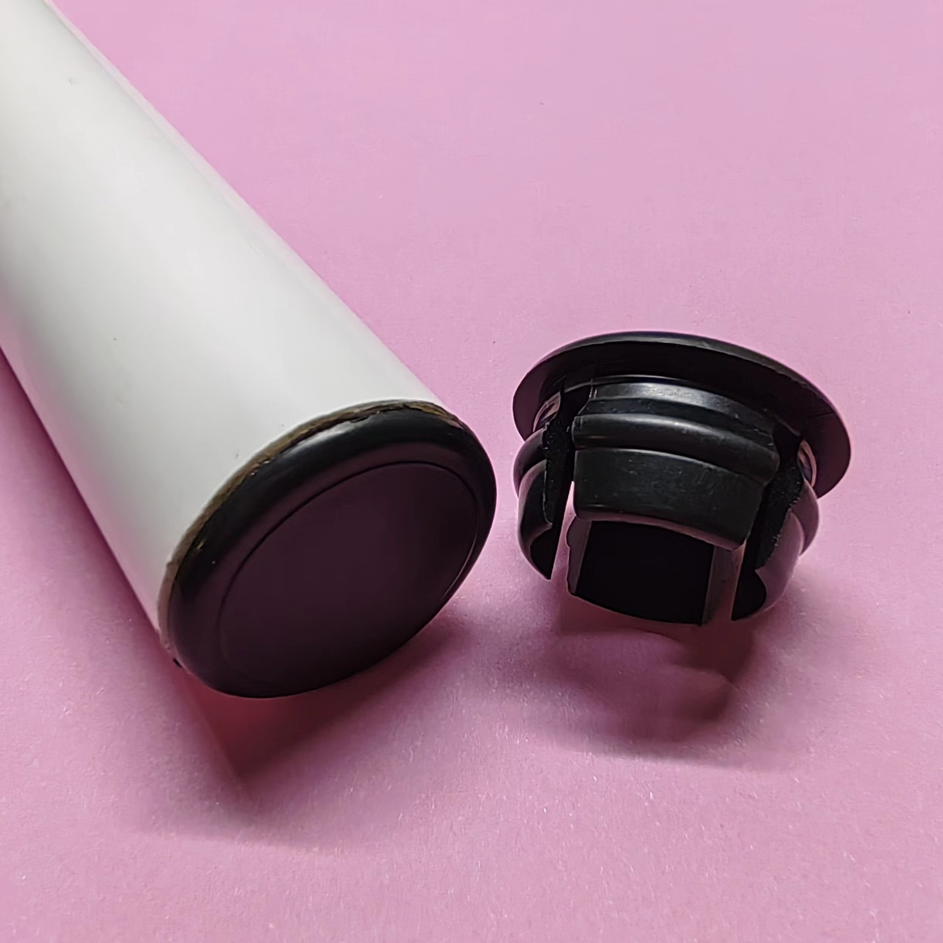 精益管端盖封头线棒堵头复合管封盖外径28MM管封头J-110黑色