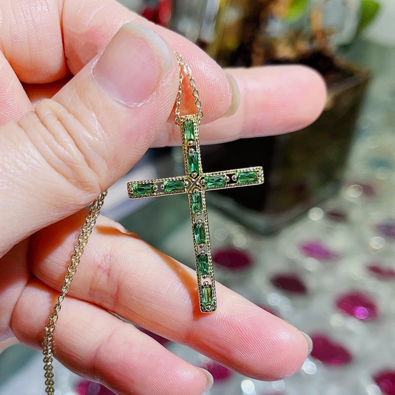 Hip-Hop Cross Copper Inlay Zircon Pendant Necklace 1 Piece