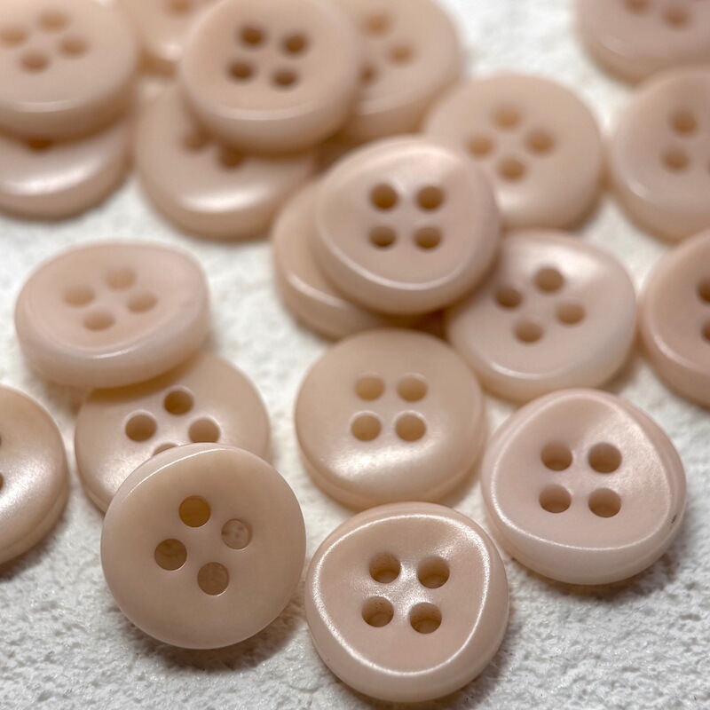 12.5mm Natural Fruit-Shaped Button in Light Pink with Internal Triangle and Four Holes, Suitable for Shirts, Jackets, and Small Clothing Accessories, Decorative Button 12.5mm Natural Fruit-Shaped Button in Light Pink with Internal Triangle and Four Holes, Suitable for Shirts, Jackets, and Small Clothing Accessories, Decorative Button