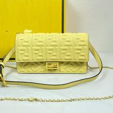 F家法棍包2021欧美真皮斜挎单肩包女潮头层牛皮链条女包包便携