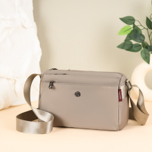 时尚女包2025春夏新款尼龙布小包单肩包女跨境风潮休闲斜挎小方包