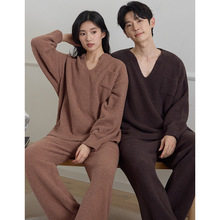 情侣睡衣女冬季保暖半边绒V领加厚珊瑚绒男士大码高档家居服套装