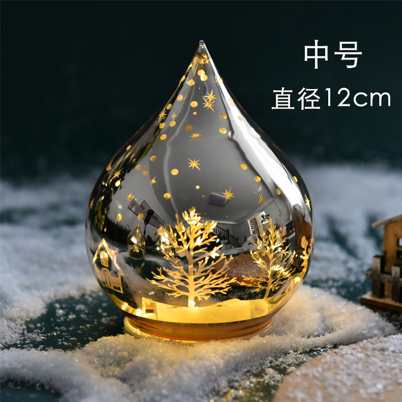 Fábrica al por mayor de Navidad bola de cristal decorativa lámpara de cristal LED luminosa decoración de escritorio decorativa de Navidad luz de la noche