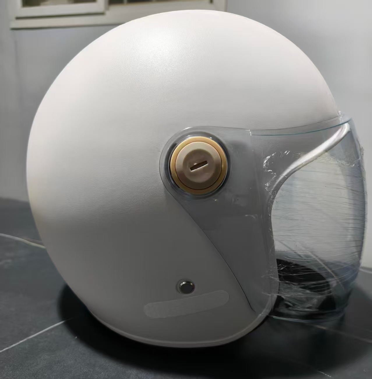 Electric Vehicle Helmet New National Standard 3C Certified Warm Safety Helmet Men's and Women's Battery Vehicle Motorcycle Helmet